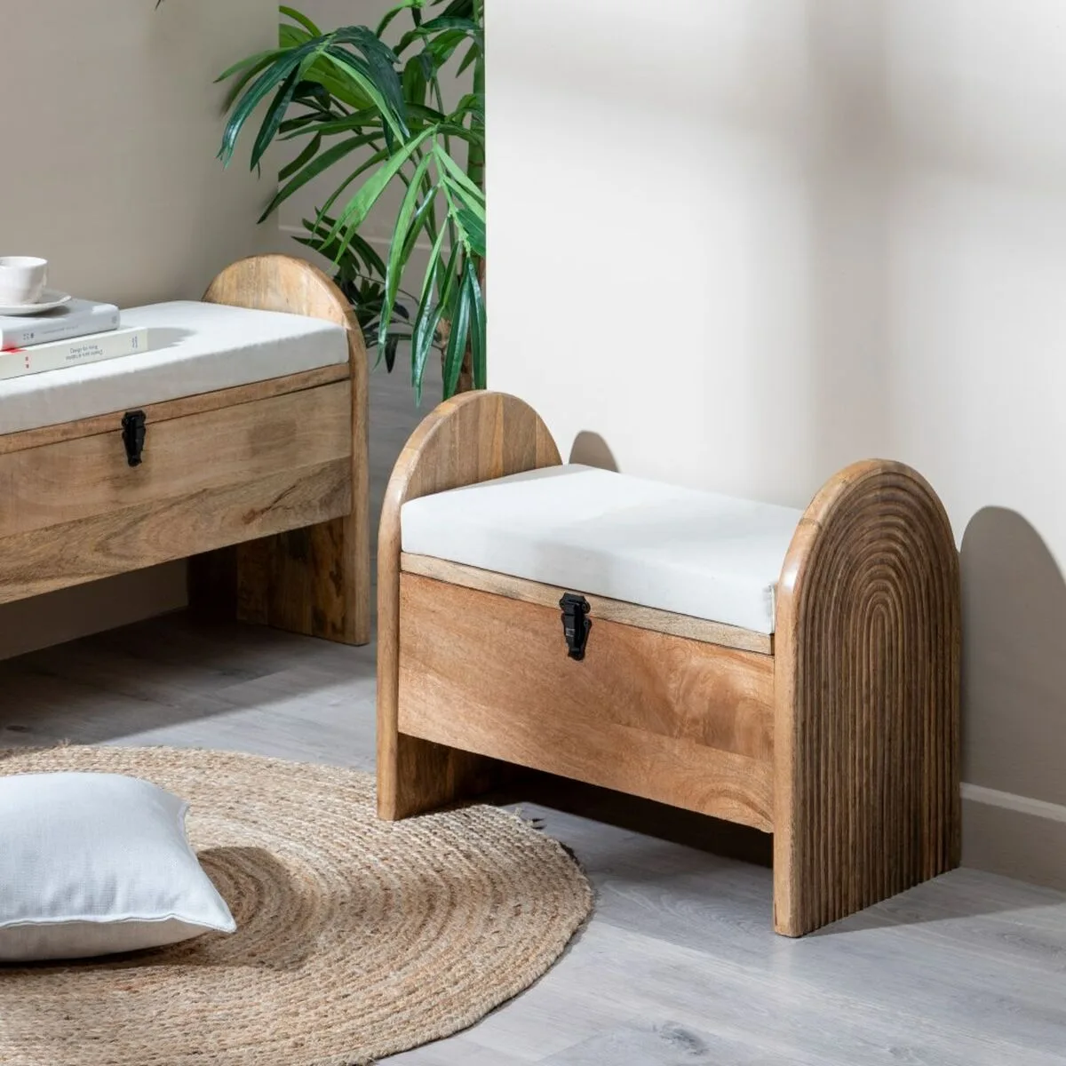 Coffre 100 x 35 x 56 cm tissu synthetique bois s880250691. Diaytar, c'est la vitrine permanente des innovations produits qui vont faire parler d'elles dans les mois à venir.
