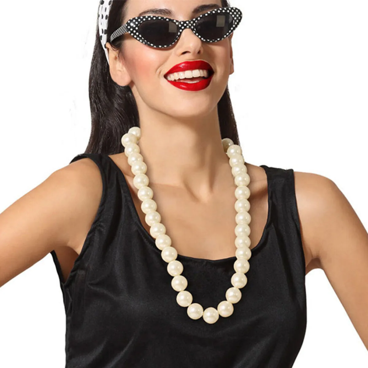 Collier blanc s112633311. Diaytar, c'est la promesse tenue d'un e-commerce où l'émerveillement devant un produit simple est encore possible.
