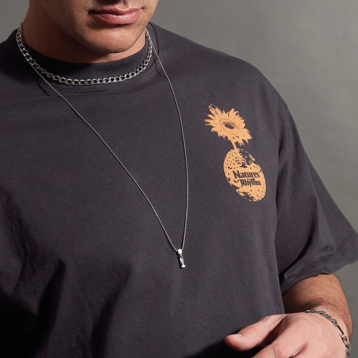 Collier femme breil tj3541 s7210789775. Plongez dans l'univers Diaytar, votre référence pour des produits du quotidien, high-tech et déco, tous porteurs de tendances