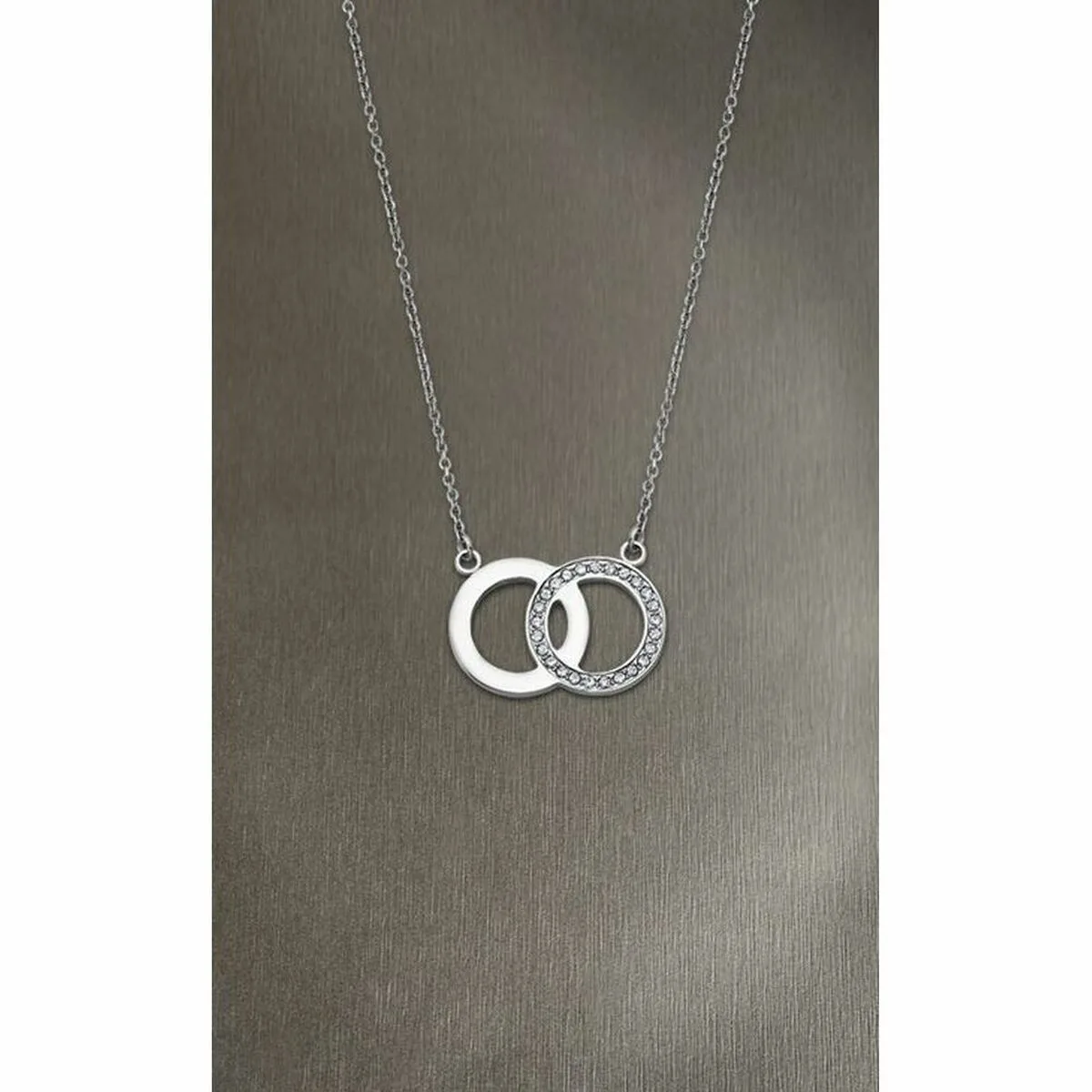 Collier femme lotus ls1913 1 1 s721744752. Diaytar, c'est la certitude de dénicher la perle rare, qu'il s'agisse d'un produit électronique de pointe ou d'un accessoire tendance