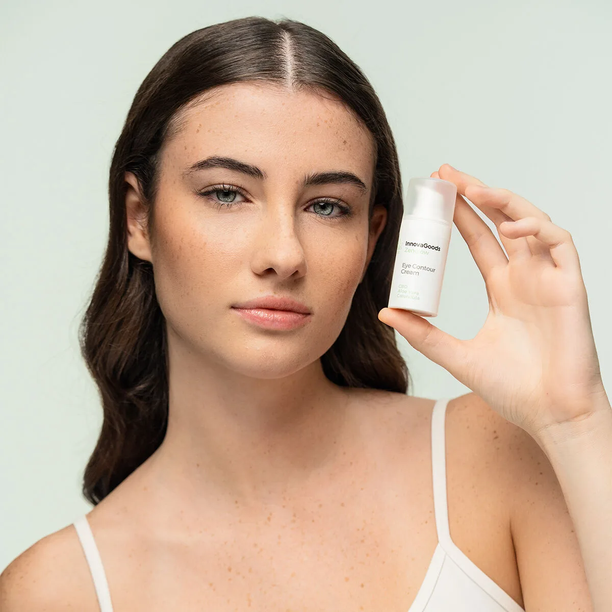Contour des yeux cbd zenglow innovagoods 15 ml v010374297. Diaytar, c'est votre éditeur de vie. Nous sélectionnons les produits qui deviendront les chapitres essentiels de votre quotidien.