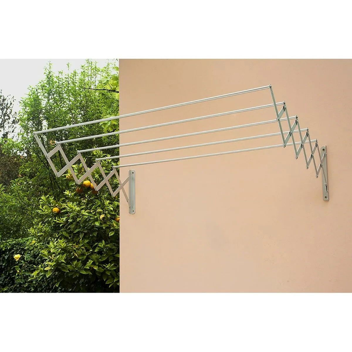 Corde a linge retractable aluminium reconditionne a v070685051. Découvrez l'univers Diaytar - Des milliers de produits sélectionnés avec soin pour vous.