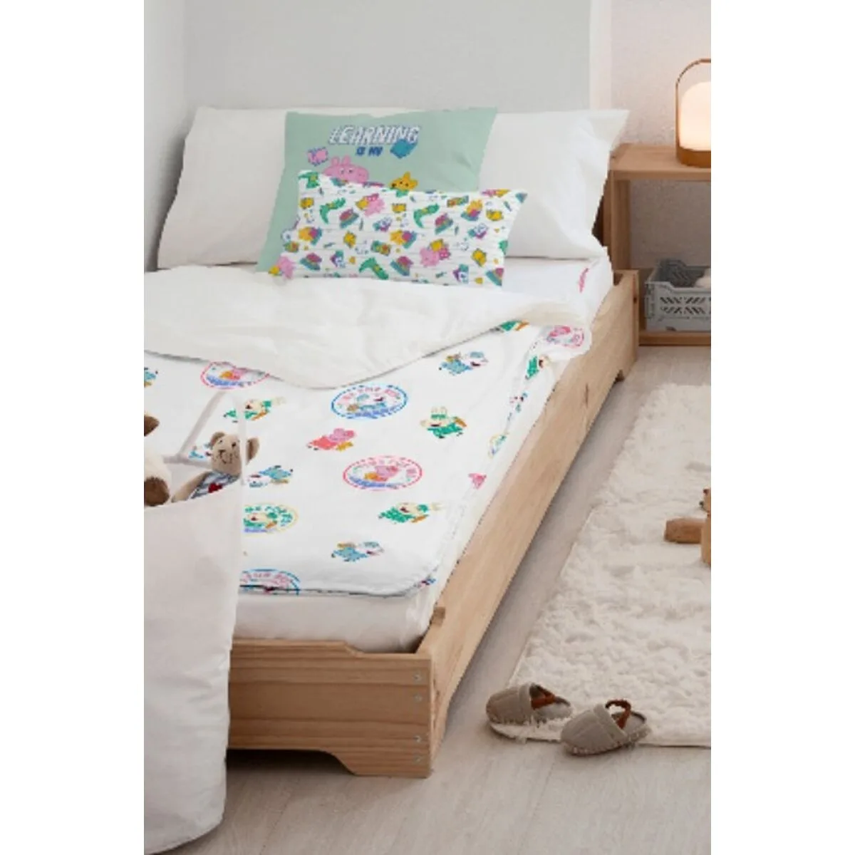 Couette peppa pig time bed multicouleur s980593990. Diaytar pense global, shoppe local : une plateforme généraliste avec une approche curated pour un public international