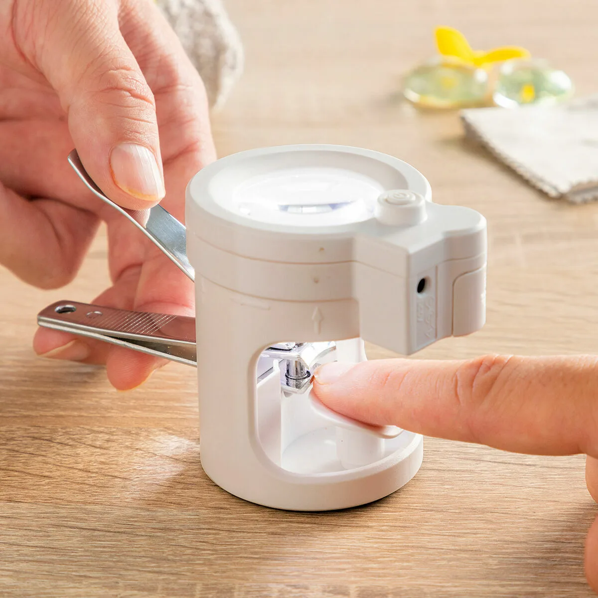 Coupe ongles avec lumiere led loupe et lime clail innovagoods v010384077. Nous avons créé Diaytar pour être le point de repère dans le paysage souvent confuse du e-commerce généraliste.