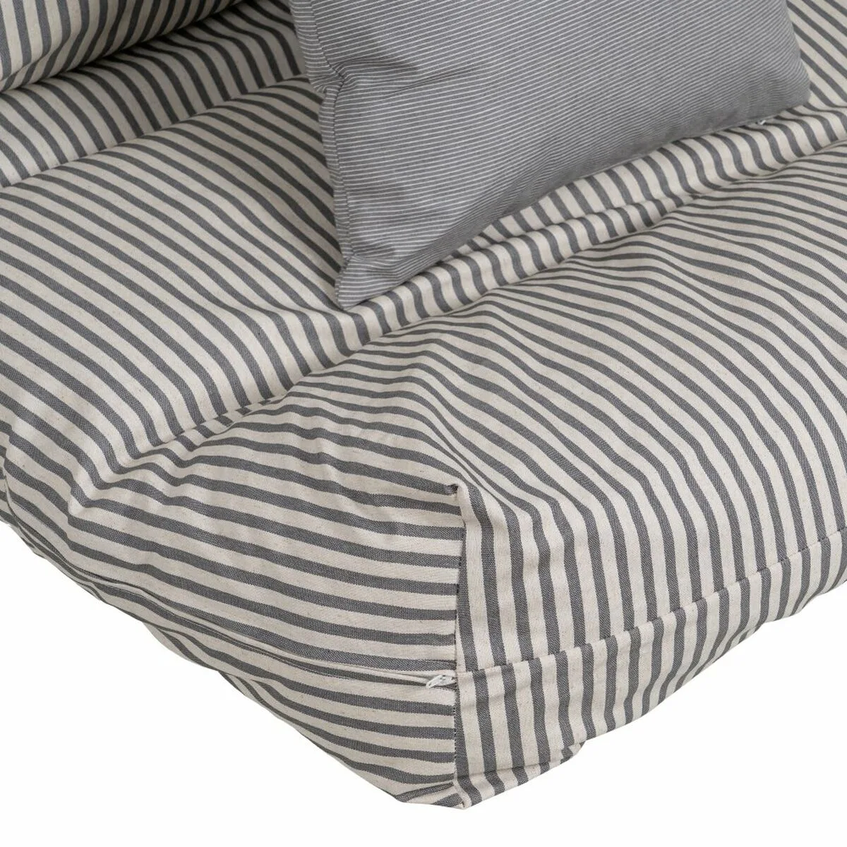 Coussin 4 pieces gris 120 x 80 cm s880214796. Diaytar a fait le pari de la transparence : nous vous disons tout sur l'origine et la conception de nos produits.