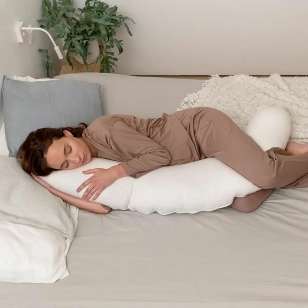 Coussin d allaitement babymoov gris s7100297752. Notre raison d'être : vous faire économiser le plus précieux des resources : votre temps. Bienvenue sur Diaytar, les produits triés sur le volet.