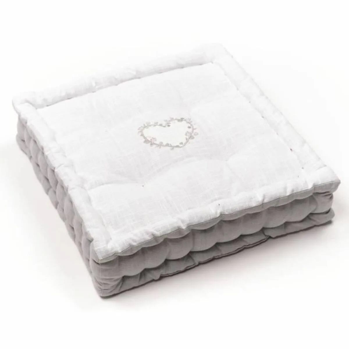 Coussin de sol today 40 x 40 x 10 cm s7101804523. La mode selon Diaytar : audacieuse, accessible et toujours dans l'air du temps.