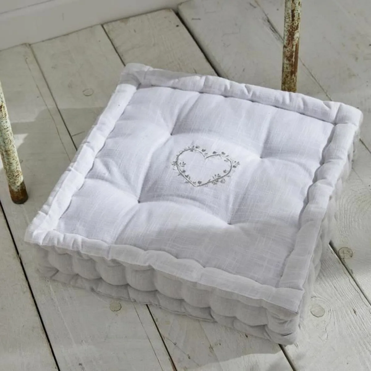 Coussin de sol today 40 x 40 x 10 cm s7101804550. Explorez Diaytar et laissez-vous surprendre par notre diversité de produits.