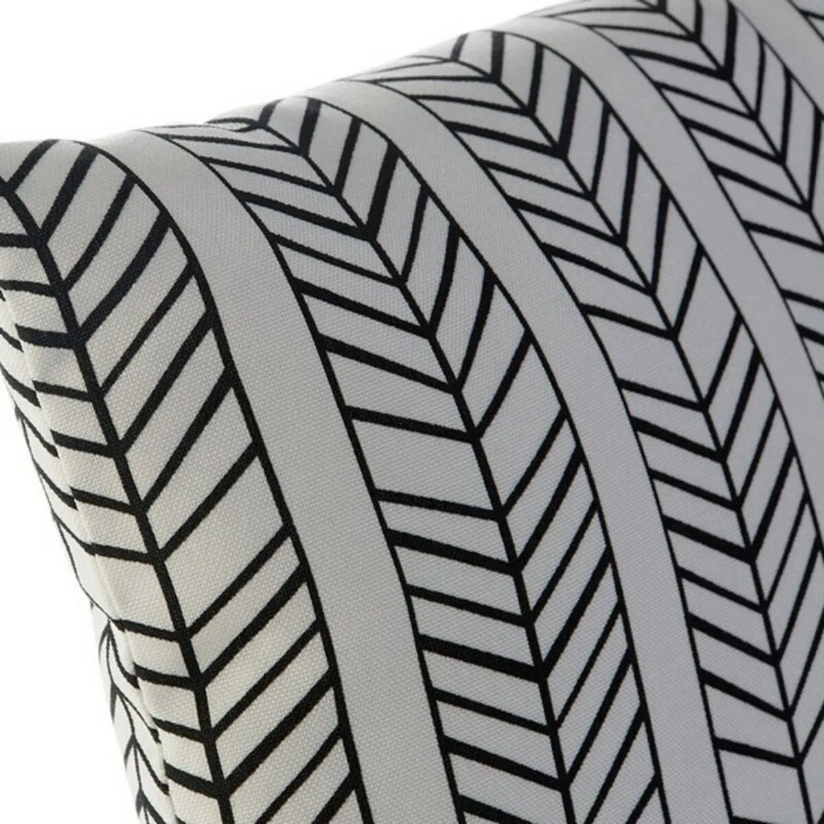 Coussin dkd home decor blanc noir fleches boho s301276920. Diaytar s'engage à vous proposer une expérience shopping unique avec des produits généraux innovants, tendance et toujours à prix attractifs