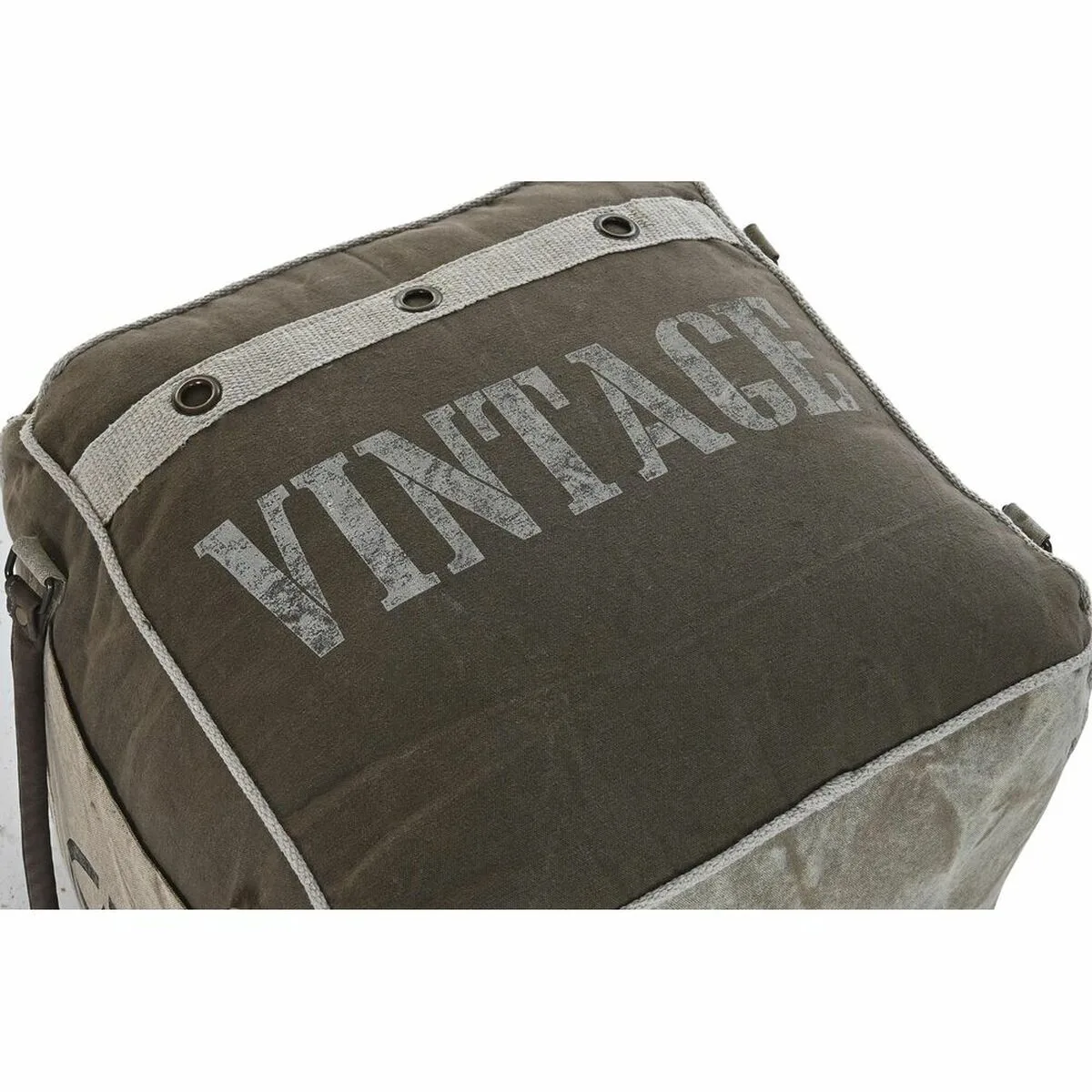 Coussin dkd home decor de sol 42 x 42 x 43 cm gris vintage s303218062. Notre équipe chez Diaytar est une brigade de passionnés, toujours en chasse pour dénicher la perle rare qui vous fera vibrer.