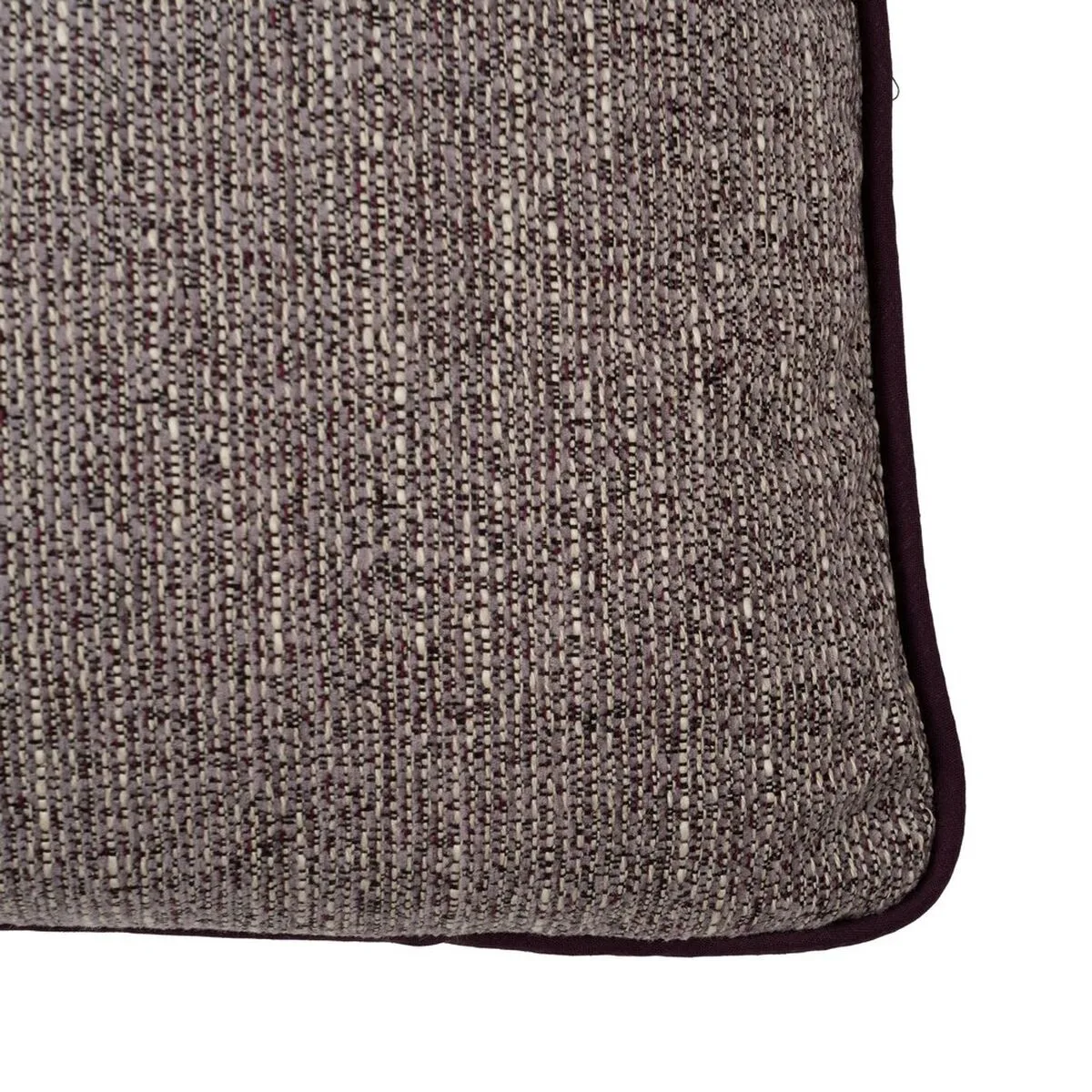 Coussin mauve 45 x 10 x 45 cm s880790847. Diaytar, c'est le hub où se connectent les créateurs de produits géniaux et les clients qui les attendaient sans le savoir.