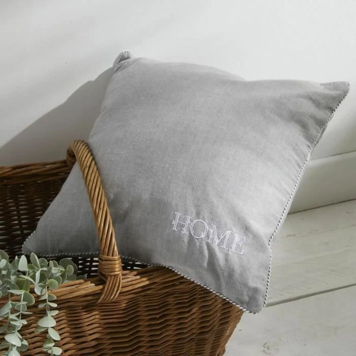Coussin today 40 x 40 cm s7101806198. Re-découvrez le plaisir de shopper en ligne avec Diaytar et sa multitude de produits triés sur le volet pour vous