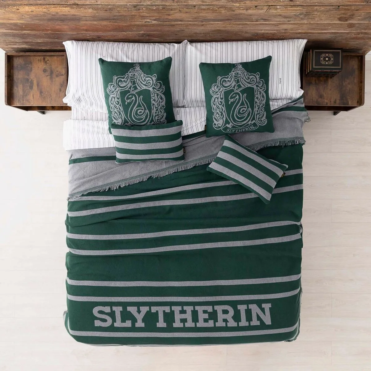 Couverture harry potter slytherin house multicouleur 180 x 2 x 260 cm s980177098. Pour ceux qui refusent de choisir entre fonctionnel et esthétique : Diaytar propose les deux dans chaque produit
