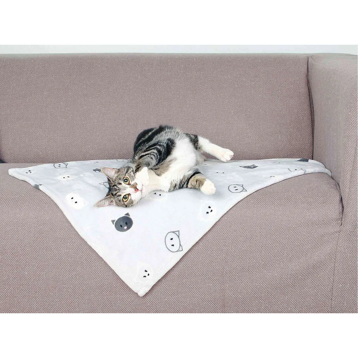 Couverture pour animaux de compagnie trixie mimi m060118294. Les influenceurs adorent Diaytar pour ses pièces mode avant-gardistes.