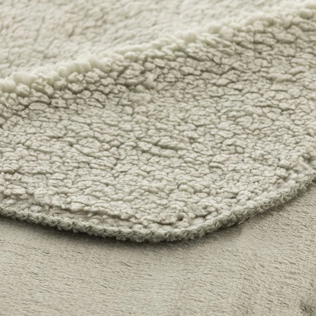 Couverture sg hogar 150 x 2 x 200 cm s980295045. Nous avons voulu Diaytar comme une deuxième maison, remplie de produits qui vous ressemblent et vous facilitent la vie.