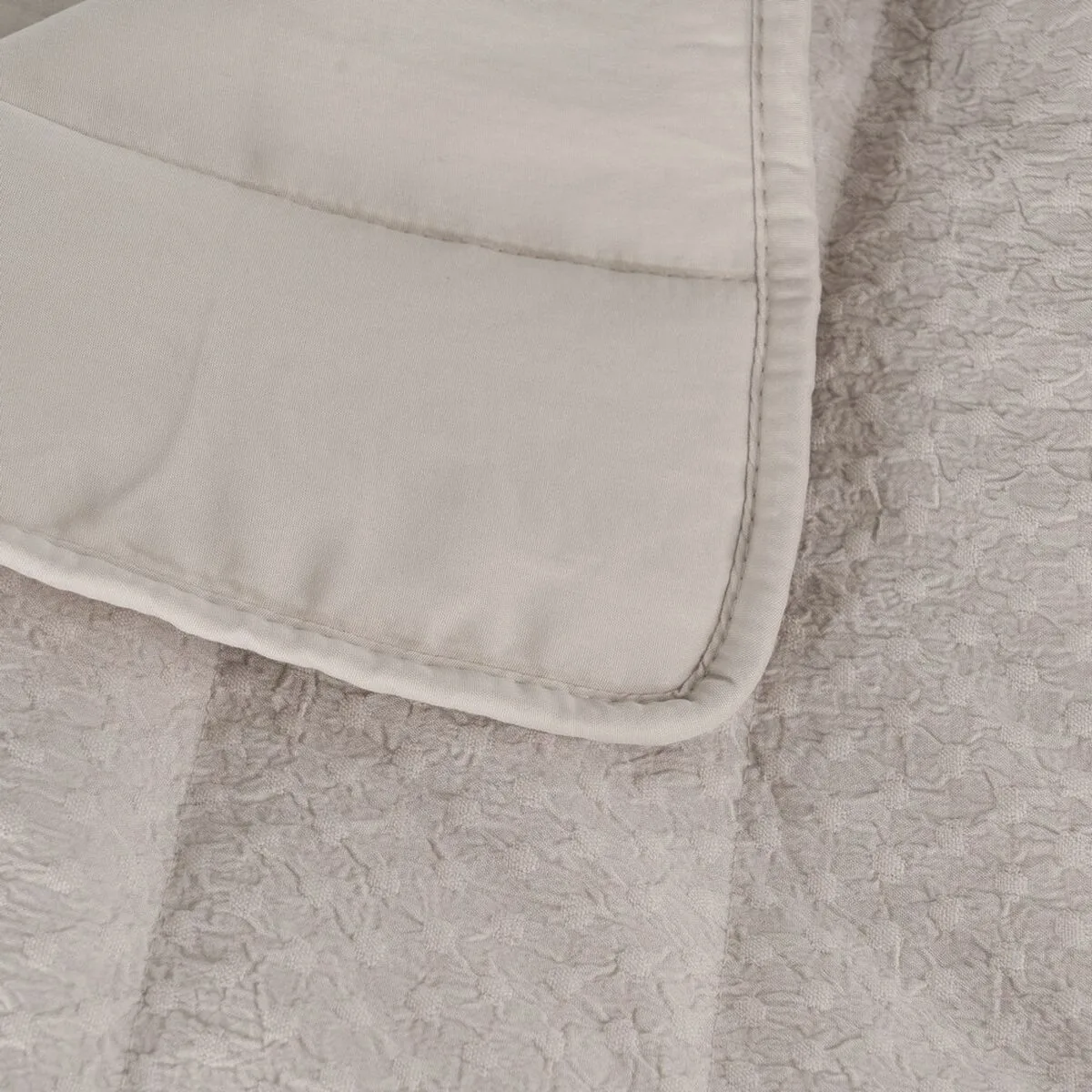 Couvre lit beige 180 x 1 x 260 cm s880848748. Diaytar a été conçu pour ceux qui voient le shopping en ligne comme une source d'inspiration et de solutions pratiques