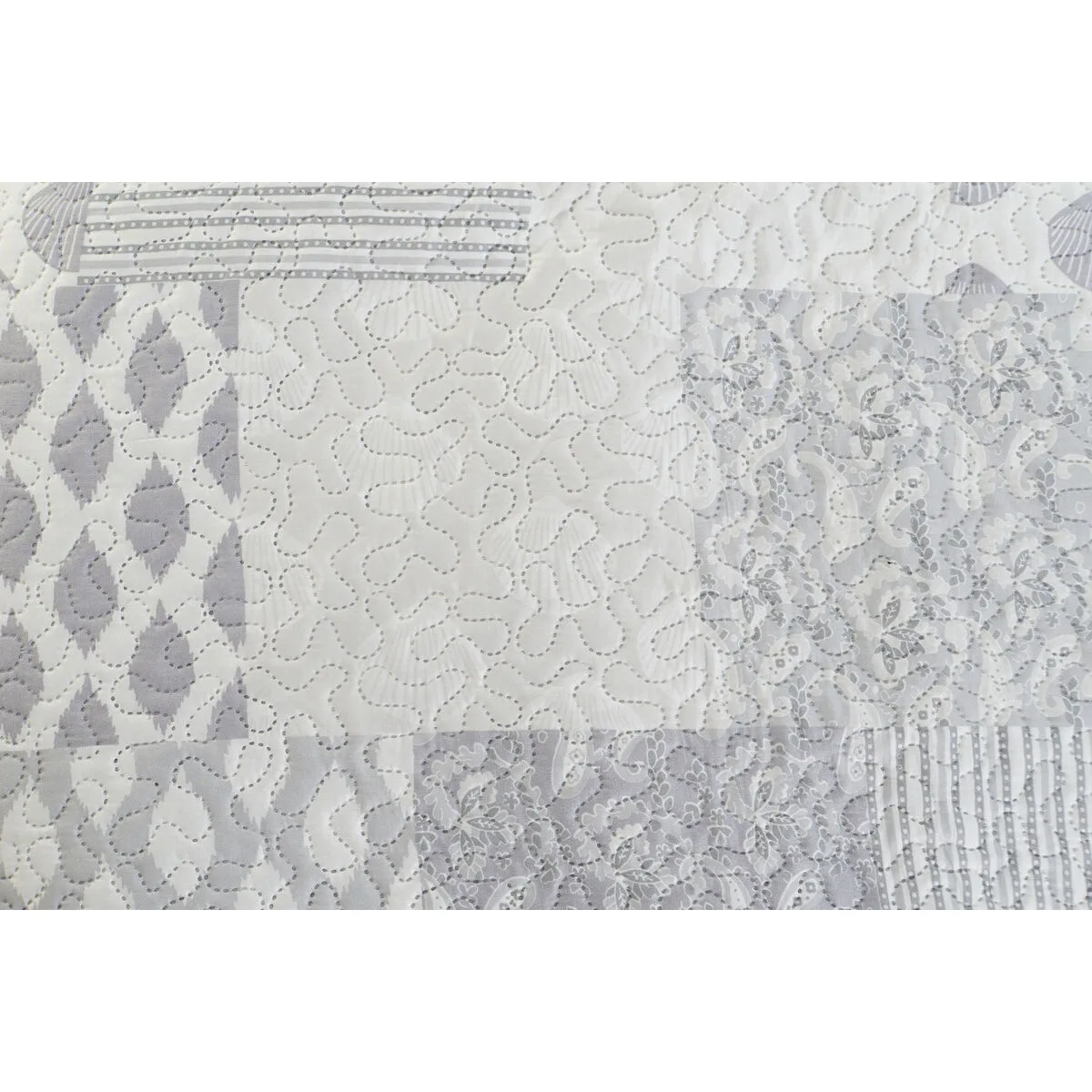 Couvre lit dkd home decor beige gris lit king size 270 x 270 x 1 cm s306037153. Nous avons bâti Diaytar sur la conviction qu'un produit génial n'a pas de prix, mais devrait avoir un prix accessible.