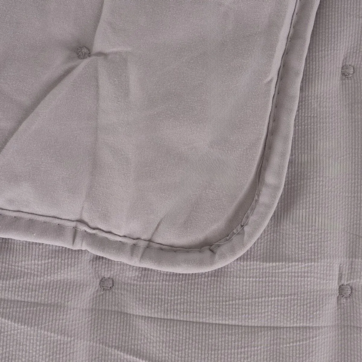 Couvre lit gris 180 x 260 x 1 cm s880779292. Nous avons injecté tout notre savoir-faire dans Diaytar pour vous offrir une expérience shopping sans friction, tout en plaisir.