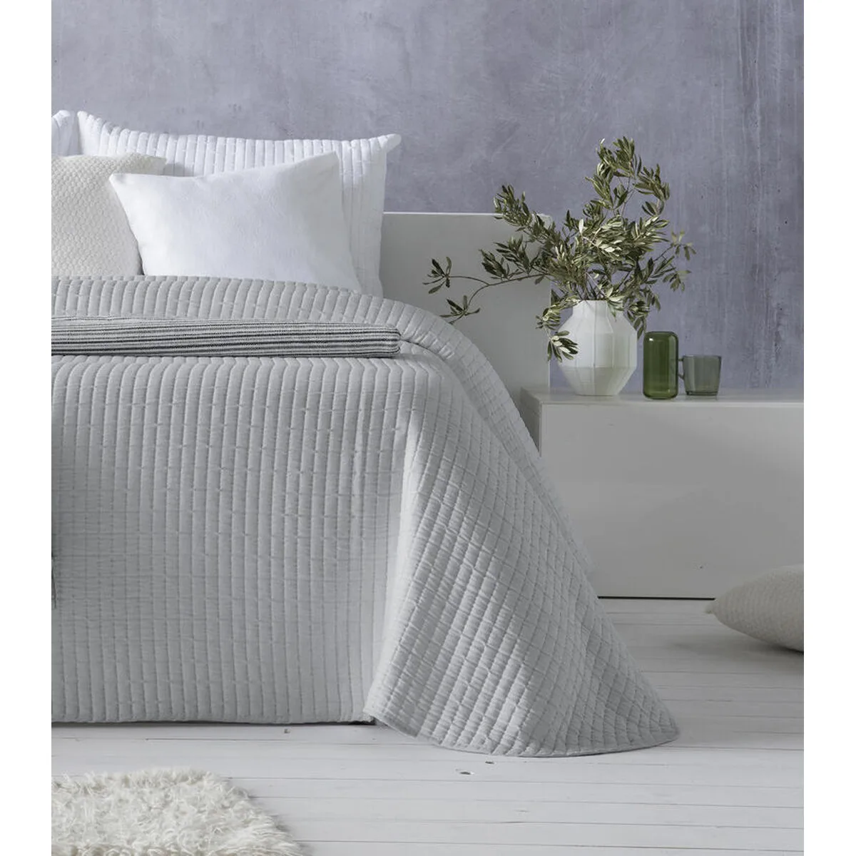 Couvre lit hosteline agnes gris perle lit 1 persone 1 piece d210193025. Diaytar ne suit pas les tendances, il les anticipe à travers sa sélection前瞻 de produits électroniques et généraux