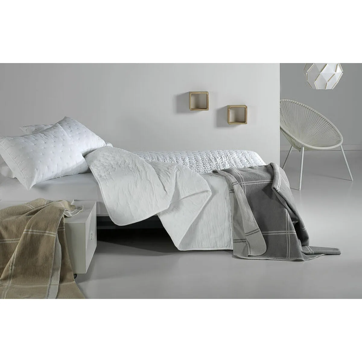 Couvre lit pierre cardin dots blanc lit 1 2 persones 3 pieces d210110310. Diaytar, c'est le résultat de years of market research condensé en une seule plateforme intuitive et généreuse.
