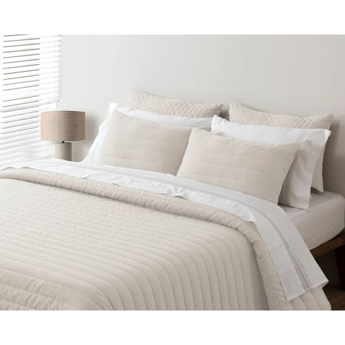 Couvre lit pierre cardin lino beige lit king size 270 x 270 cm d210347340. Diaytar, c'est la promesse de découvrir au moins un produit qui vous fera dire 'Mais où était-il donc tout ce temps ?'.