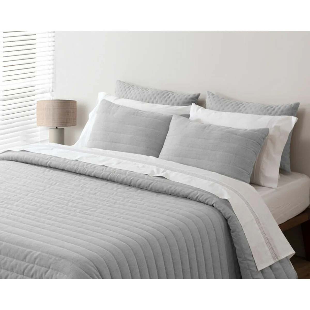 Couvre lit pierre cardin lino gris lit 1 persone d210346328. Diaytar, c'est l'évidence : une plateforme simple, des produits beaux, une expérience fluide. Le trio gagnant.