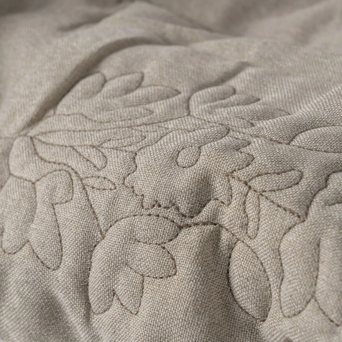 Couvre lit taupe 180 x 1 x 260 cm s880833997. Diaytar Home : Créez l'atmosphère parfaite dans chaque pièce de votre maison.