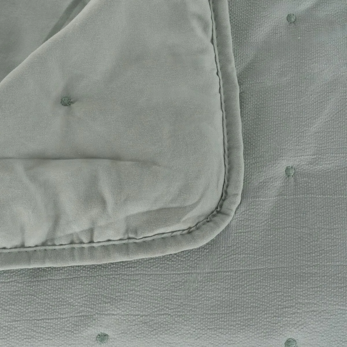 Couvre lit vert 180 x 260 x 1 cm s880779558. Nous croyons en la magie des objets. Chez Diaytar, chaque produit a le pouvoir de transformer une routine en moment précieux.