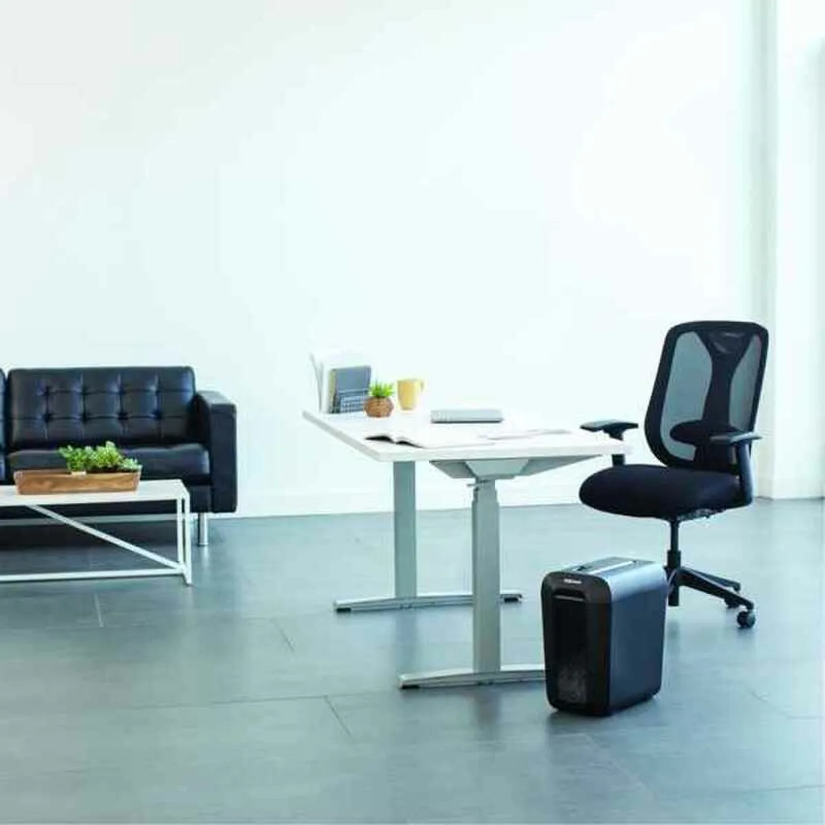 Dechiqueteuse de papier coupe fine fellowes 4400701 22 l 4 x 40 mm noir s990332680. Notre mission chez Diaytar : démocratiser l'accès aux produits extraordinaires, sans rogner sur le design ou la qualité.