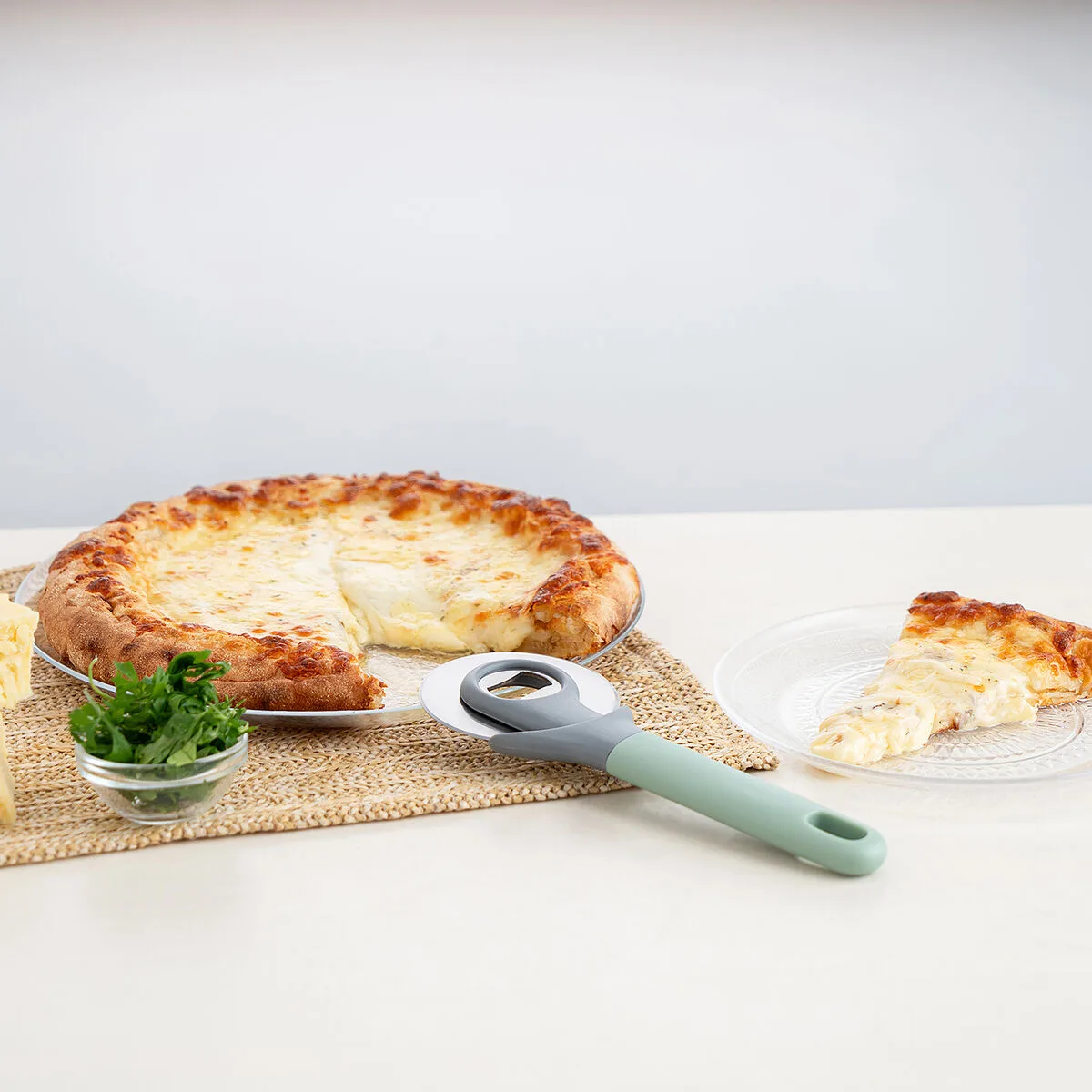 Decoupeur de pizza quid ozon vert metal 20 cm s271180331. Diaytar est le résultat de milliers d'heures de recherche et développement pour vous offrir une offre généraliste d'exception.