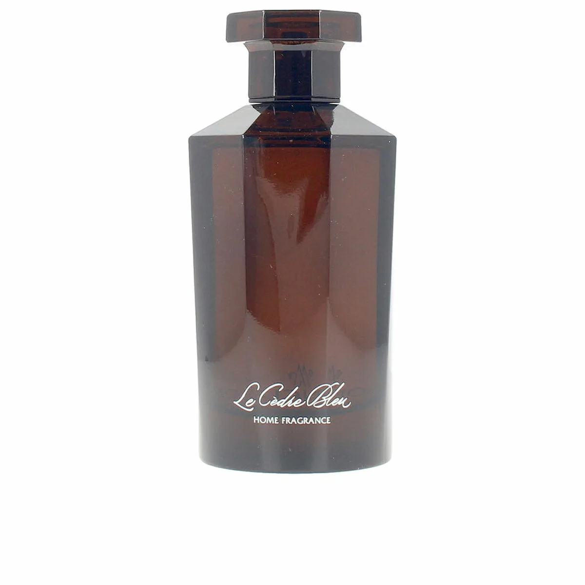 Desodorisant moncler le cedre bleu 100 ml s0512573386. Nous sélectionnons pour Diaytar des produits qui ont une histoire, une âme, et qui sauront trouver une place dans la vôtre.
