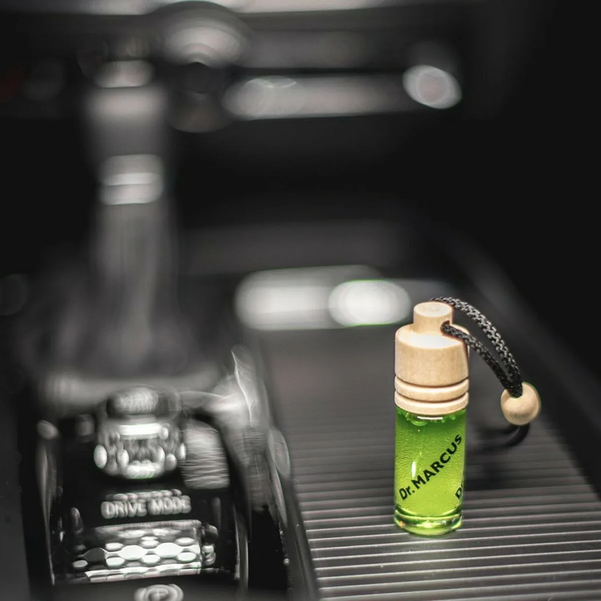 Desodorisant pour voiture dr marcus ecolo pomme 4 5 ml bois verre parfum pendentif 4 pieces s3711735576. Diaytar, c'est la plateforme qui ose remettre l'humain au centre de l'expérience produit, dans un monde de plus en plus digital.