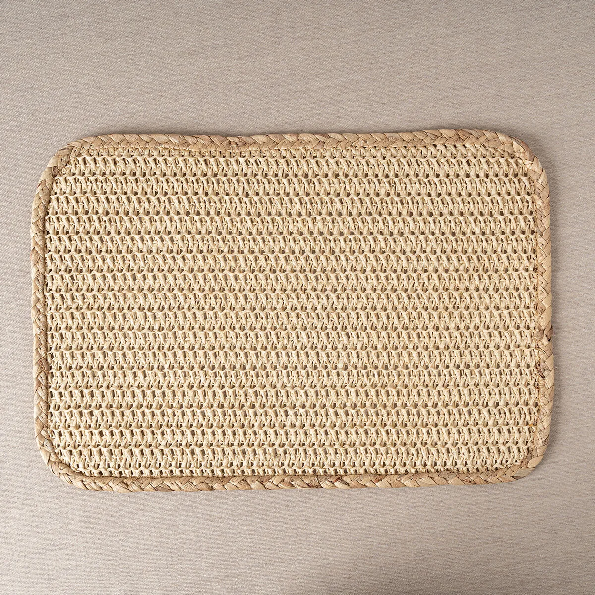 Dessous de plat vinthera okapi bicolore textile 30 x 45 cm 12 unites s271199823. Diaytar, une boutique en ligne qui défie les catégories traditionnelles en mêlant produits high-tech, maison et lifestyle avec brio