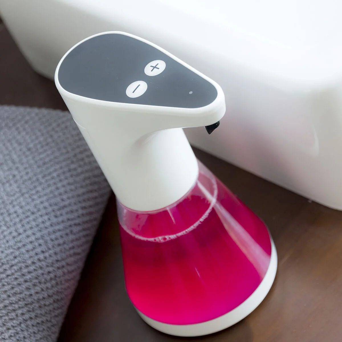 Distributeur automatique de savon avec capteur sensoap innovagoods v010064728. Soyez à la pointe de la tendance et de la technologie avec Diaytar, votre partenaire pour un shopping généraliste avisé