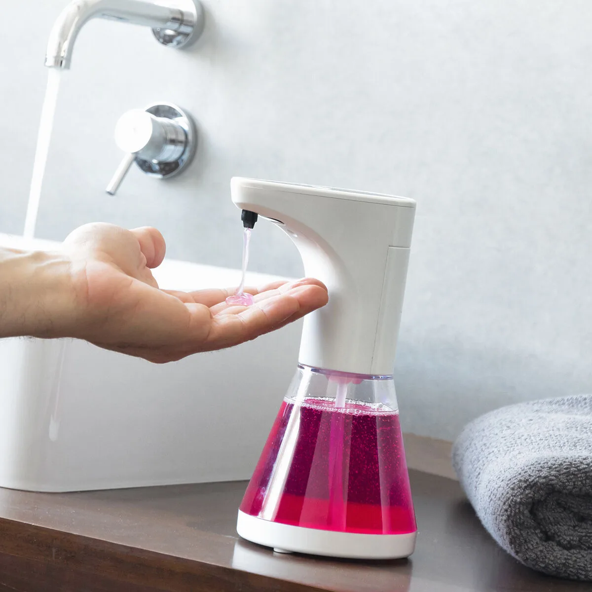 Distributeur automatique de savon avec capteur sensoap innovagoods v010064747. Diaytar, c'est l'évidence : une plateforme simple, des produits beaux, une expérience fluide. Le trio gagnant.