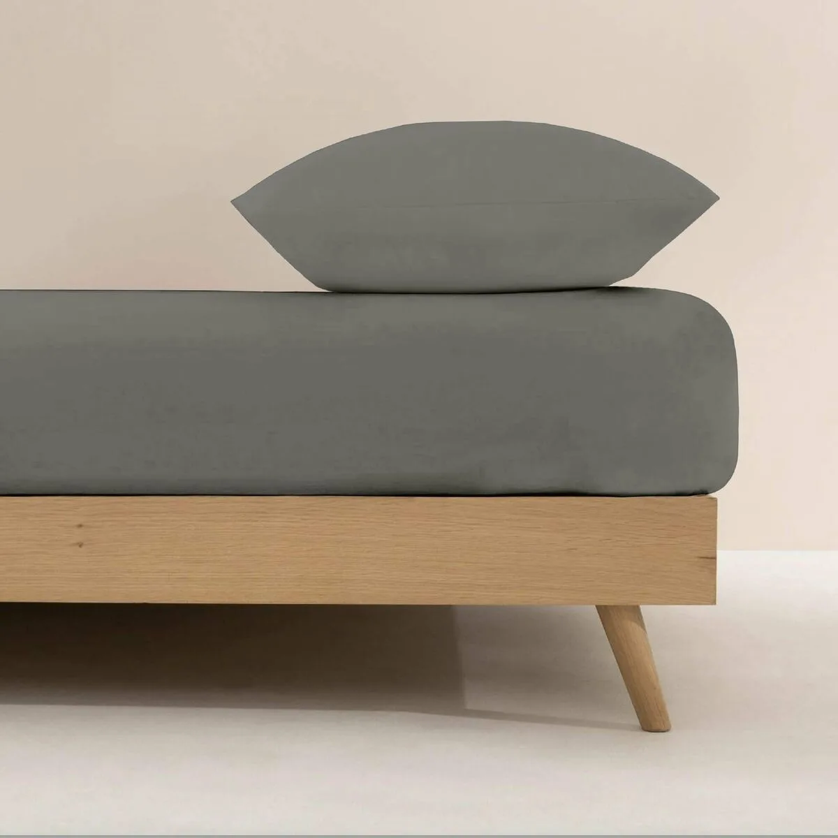 Drap housse decolores liso anthracite gris fonce lit 2 persones s980985845. La promesse Diaytar : une sélection rigoureuse de produits généraux où la tendance et la durabilité vont de pair