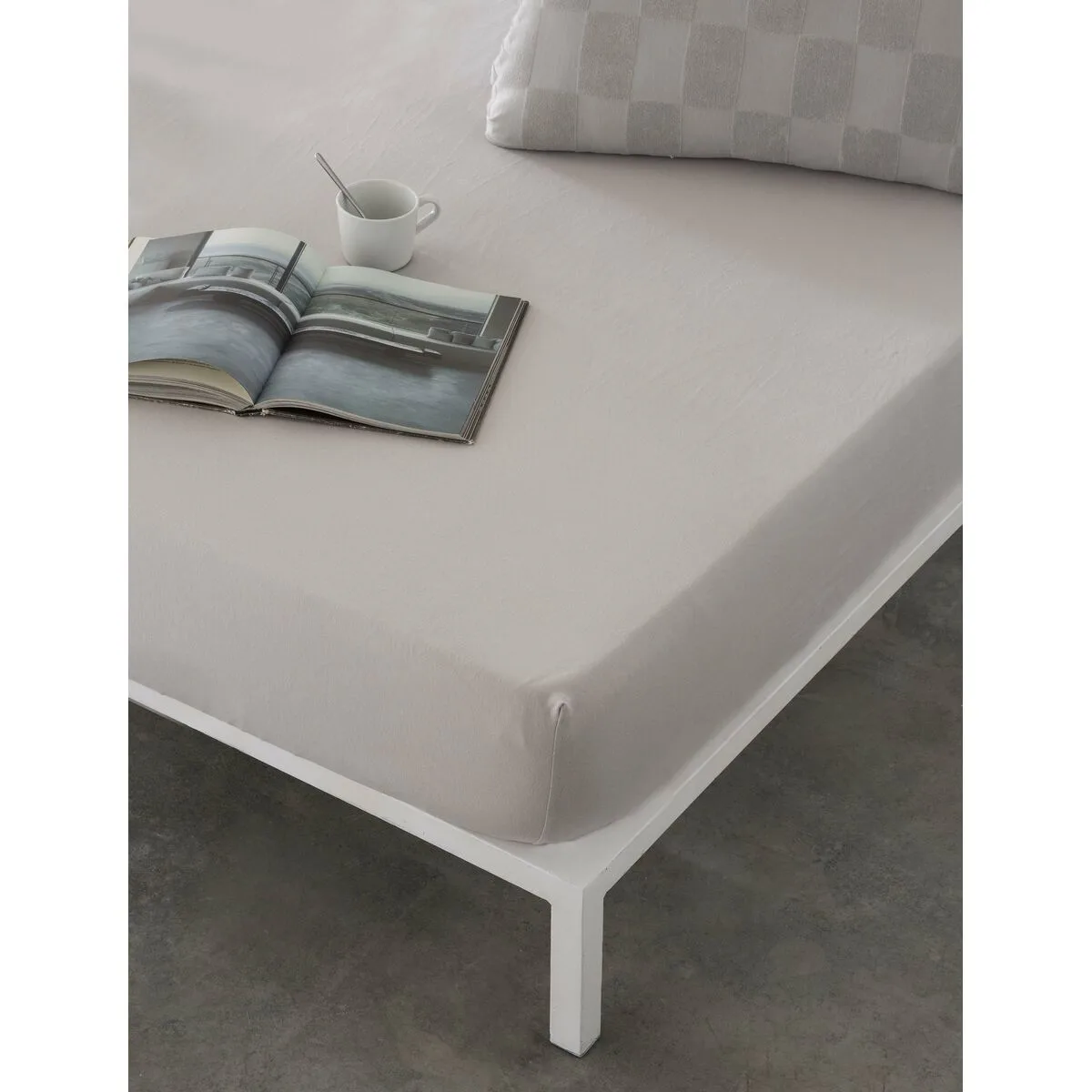 Drap housse naturals elba gris clair 135 x 200 lit 1 2 persones s280746483. Notre raison d'être : vous faire économiser le plus précieux des resources : votre temps. Bienvenue sur Diaytar, les produits triés sur le volet.