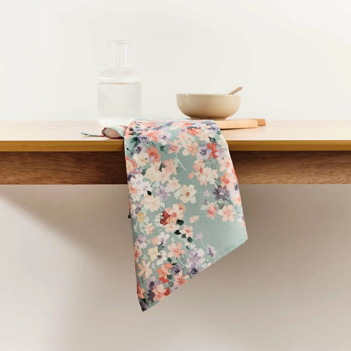 Ensemble de chiffons belum 0120 363 bleu multicouleur 45 x 70 cm fleurs s980528570. L'art de vivre à la française s'exprime dans notre collection maison Diaytar.