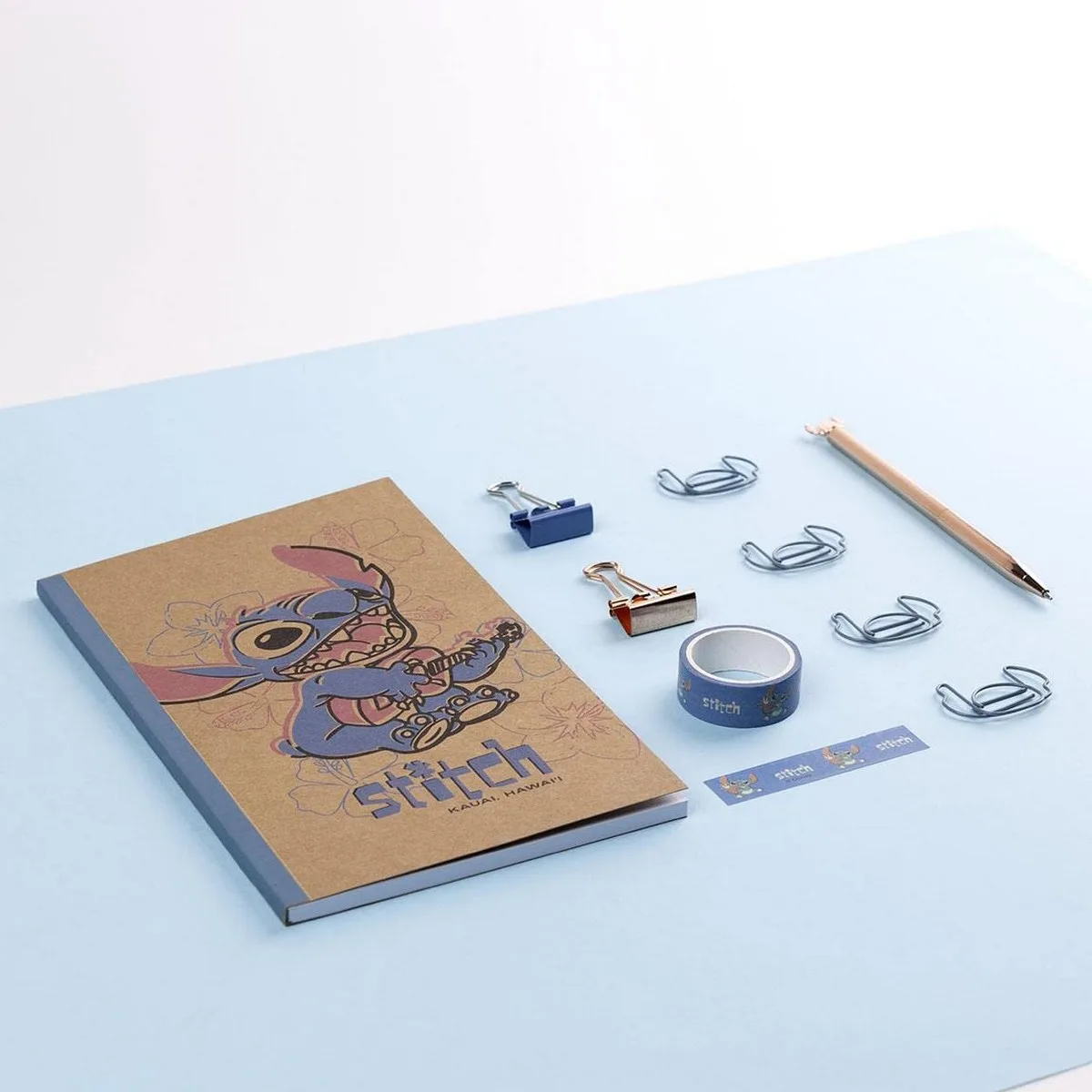Ensemble de papeterie stitch 10 pieces bleu s073357054. Avec Diaytar, faites le plein d'idées et de produits ingénieux pour toutes les pièces de votre maison et tous les aspects de votre vie