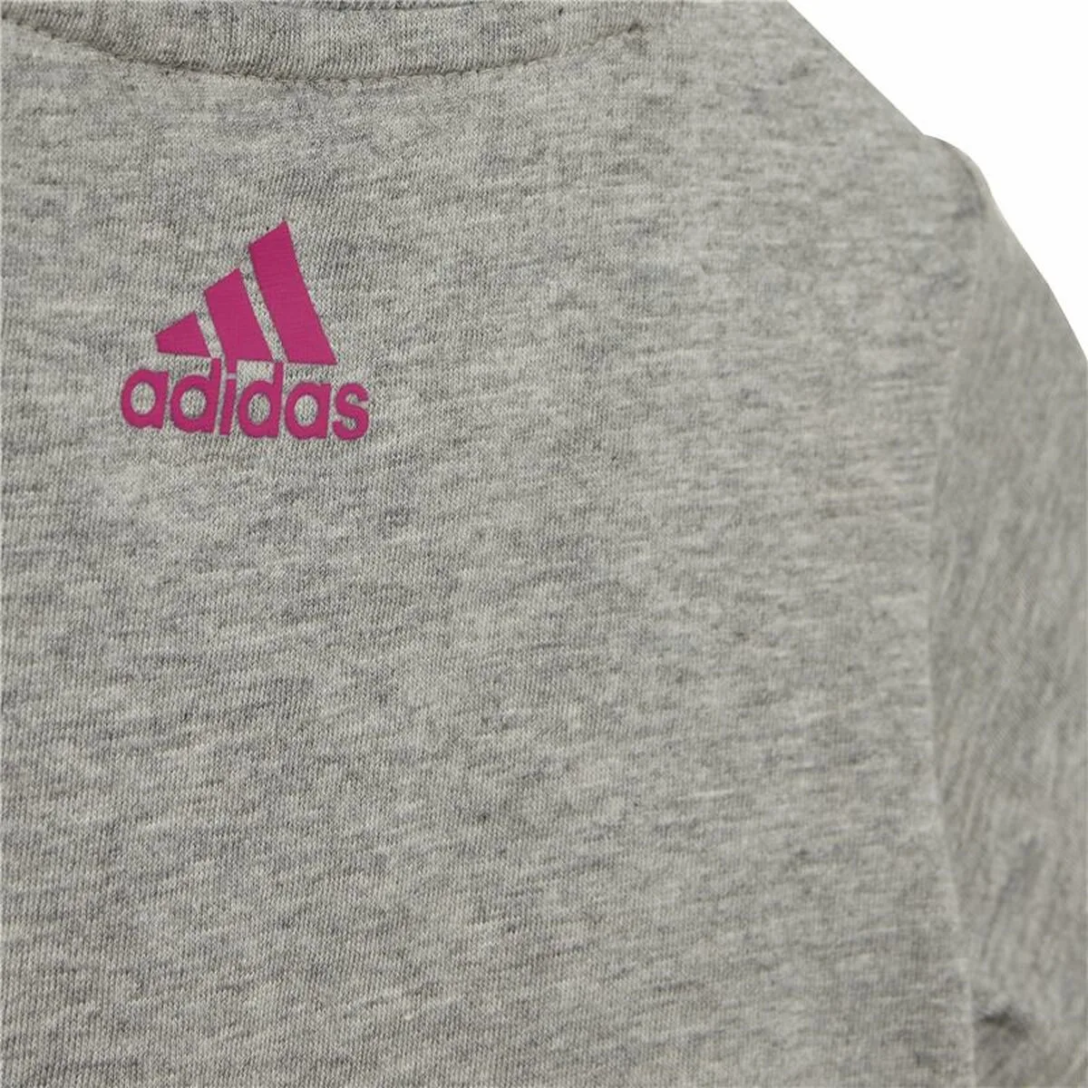 Ensemble de sport pour bebe adidas essentials lineage gris fonce s6412512762. Diaytar, c'est la certitude de dénicher la perle rare, qu'il s'agisse d'un produit électronique de pointe ou d'un accessoire tendance