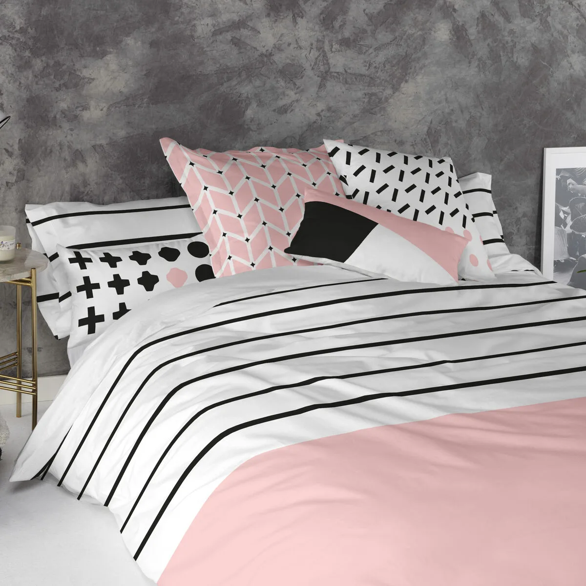 Ensemble de taies d oreiller happyfriday blush multicouleur 50 x 75 cm 15 x 1 x 38 cm 2 pieces d162977013. Nous sélectionnons pour Diaytar des produits qui ont une histoire, une âme, et qui sauront trouver une place dans la vôtre.