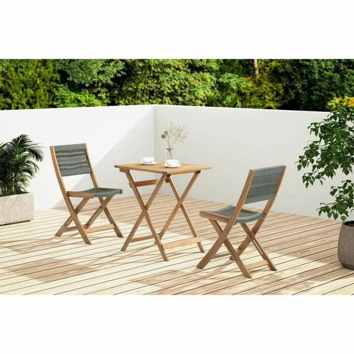 Ensemble table 2 chaises s7101709182. Diaytar anticipe les tendances pour vous offrir le meilleur de la mode.