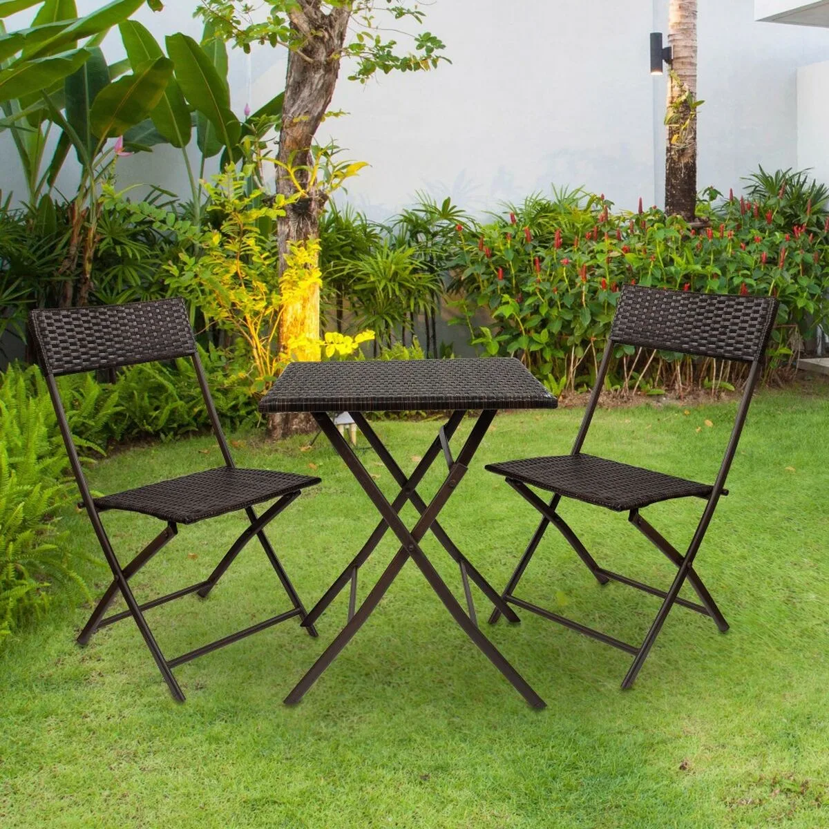 Ensemble table 2 chaises aktive s890130276. Diaytar réinvente votre quotidien avec des objets déco pleins de charme.
