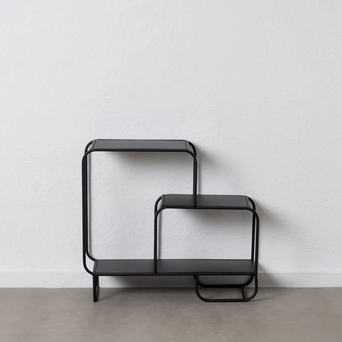 Etagere noir fer 72 x 30 x 68 cm s880483197. Nous avons infusé Diaytar avec une dose massive de passion pour le produit. Contagieux : vous allez l'attraper.