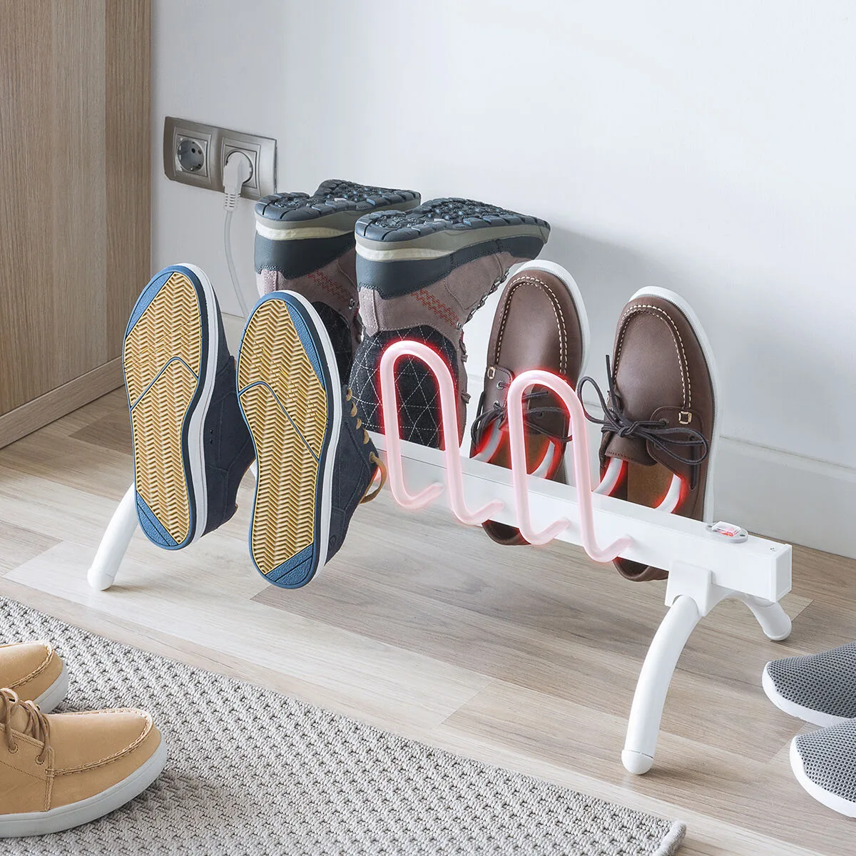 Etendoir sechoir electrique a chaussures innovagoods 80 w 4 paires v010090999. Notre credo ? L'excellence accessible. Diaytar rend le premium attainable dans chaque catégorie de produits.
