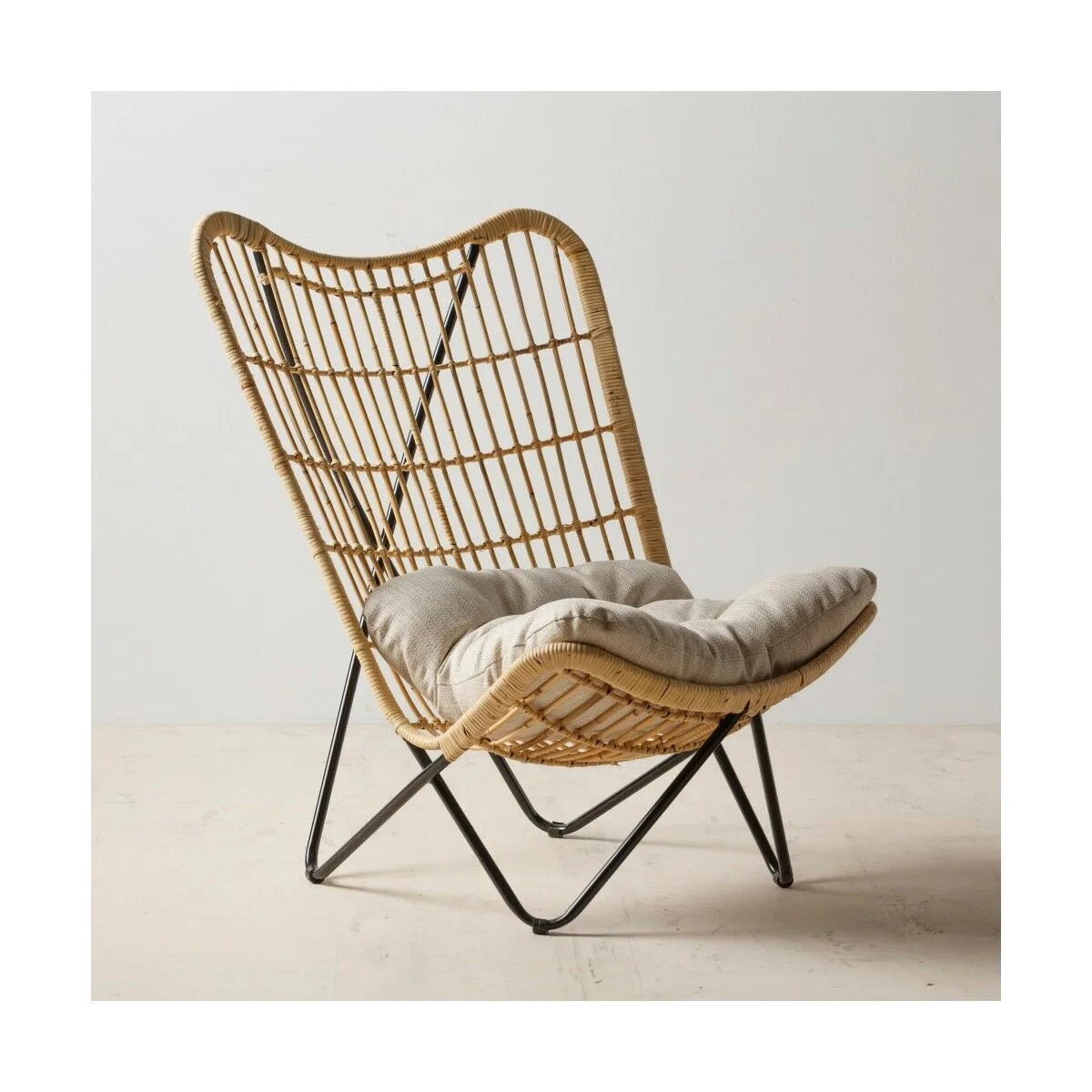 Fauteuil 76 x 76 x 87 cm naturel noir fibre naturelle s880019033. Chez Diaytar, nous célébrons la singularité de chaque produit, qu'il s'agisse d'un gadget tech ou d'un ustensile maison