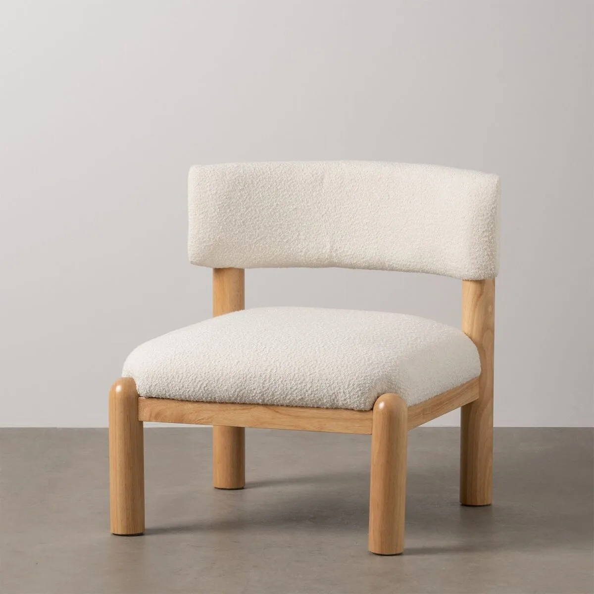 Fauteuil blanc naturel polyurethane bois d hevea 62 x 62 x 71 cm s880637160. L'aventure Diaytar est une quête permanente de sens et d'esthétisme à travers des produits soigneusement pensés.