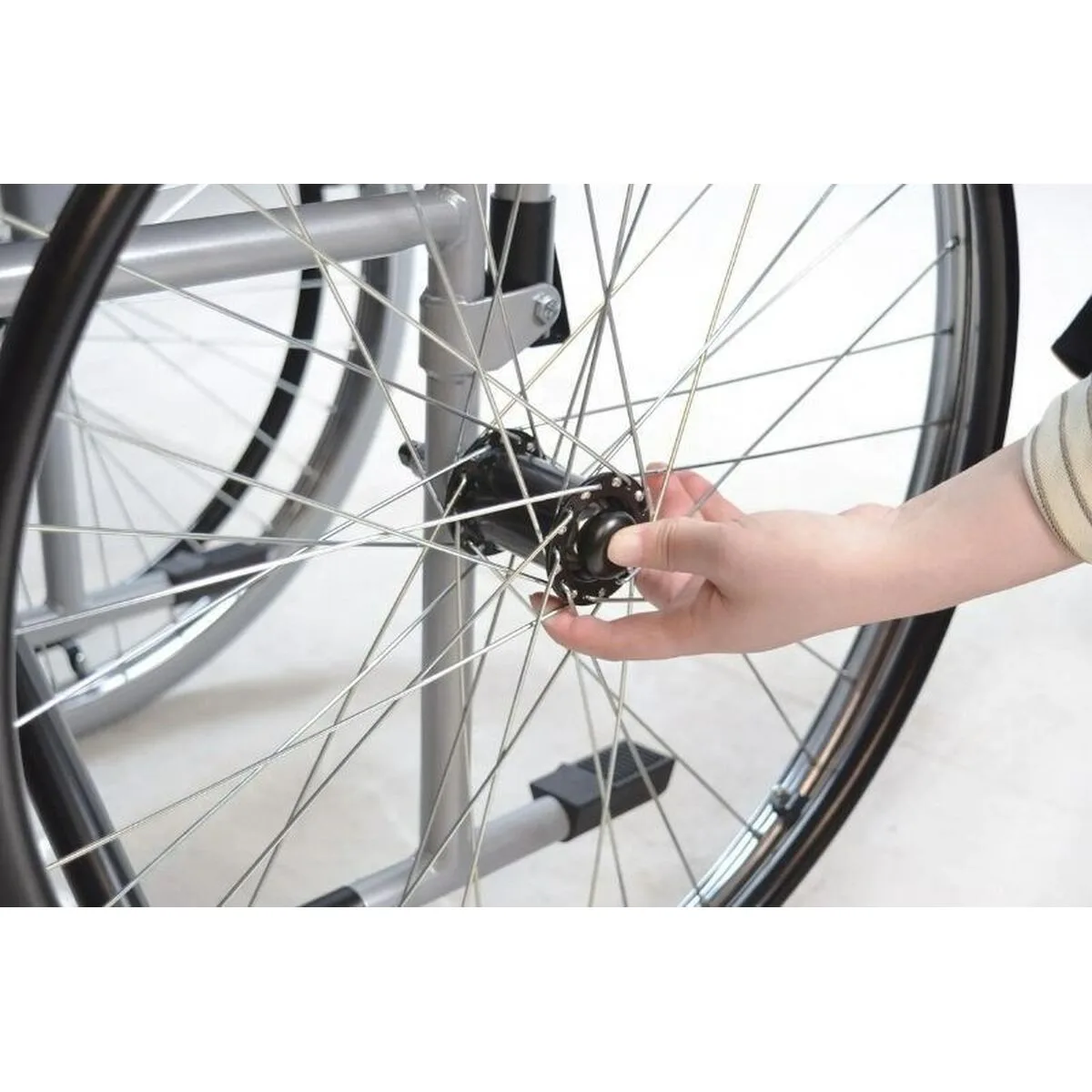 Fauteuil roulant manuel mobilex seal 273040 s9112255386. Diaytar a été pensé pour les multitâches, les exigeants, les pressés, les rêveurs... En somme, pour vous.