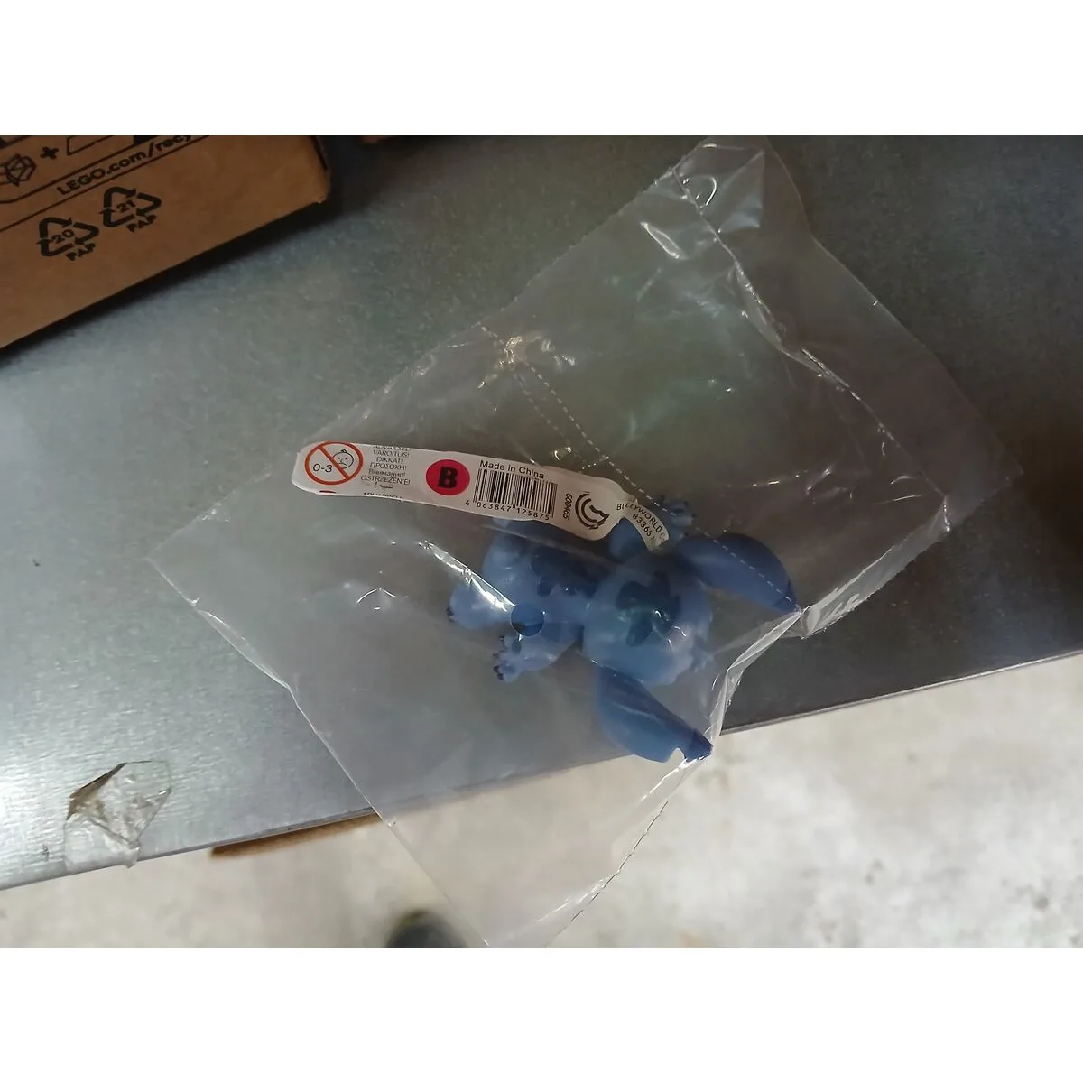 Figurine stitch s244939832. Diaytar, le compagnon des esprits créatifs et exigeants en quête de produits généraux hors des sentiers battus