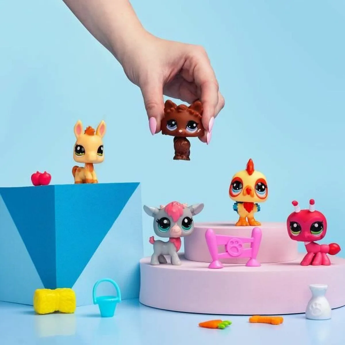Figurines d animaux bandai littlest pet shop plastique s719816126. Chez Diaytar, chaque visite est l'occasion de découvrir un nouveau produit génial, qu'il soit électronique ou domestique